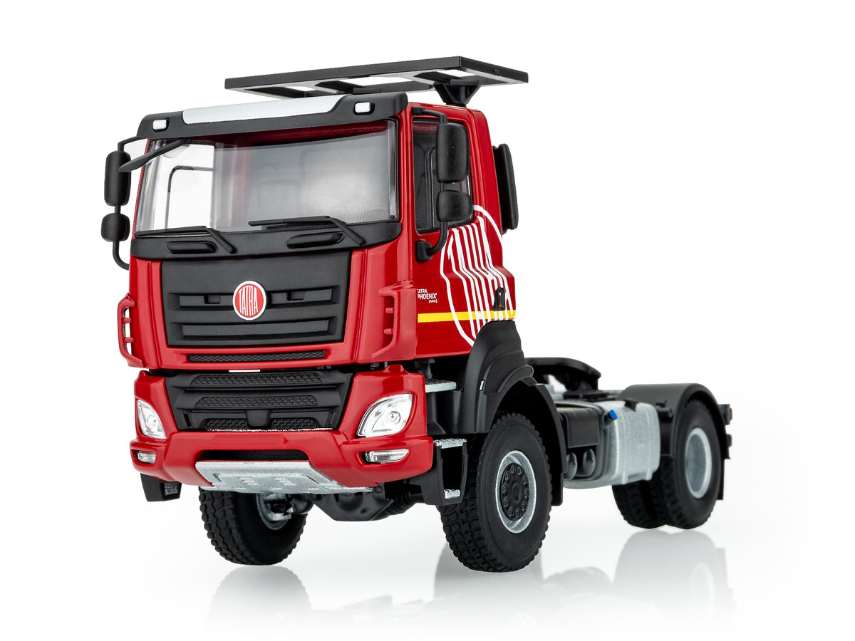 Hot Wheels - TATRA Phoenix 4x4 tractor red -