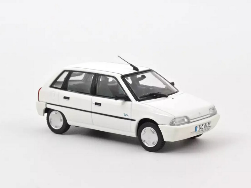 Hot Wheels - Citroën AX Spot 1995 White -