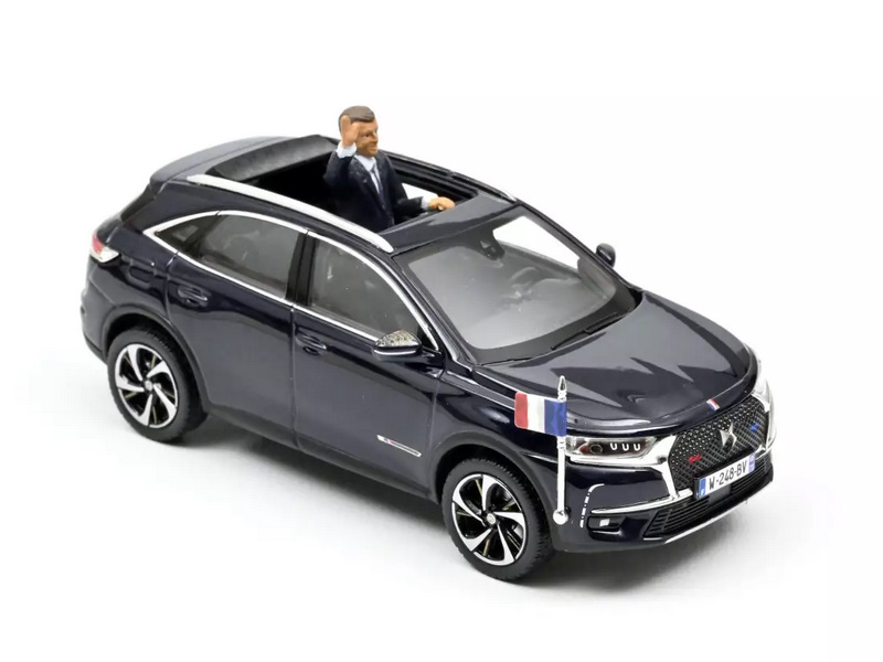 Hot Wheels - DS 7 Crossback Presidential State Car 2017 Emmanuel Macron -