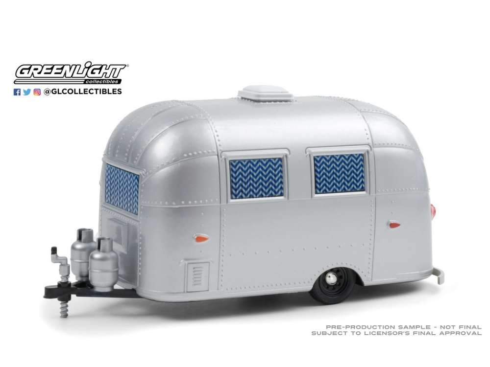 Hot Wheels - Airstream 16 Bambi Sport in Silver w Curtains Drawn -