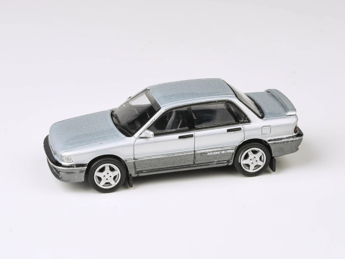 Hot Wheels - Mitsubishi Galant VR-4 Lamp Black + Chateau Silver -