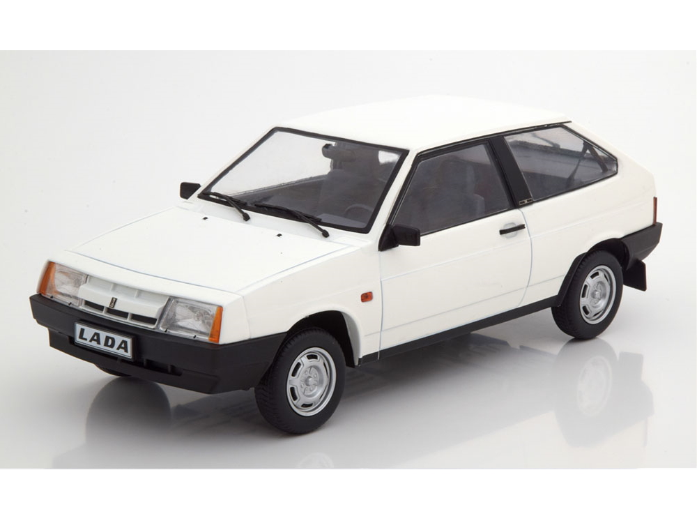 Hot Wheels - Lada Samara VAZ-2108 1985 weiß -