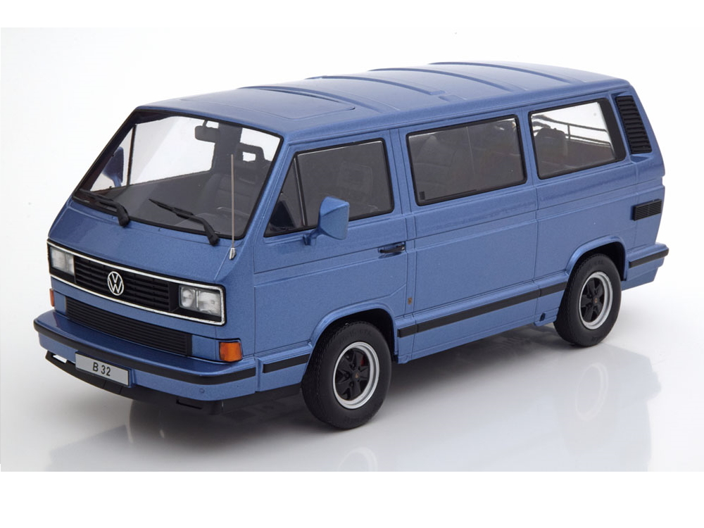 Hot Wheels - Porsche B32 based on VW T3 1984 hellblau-metallic -