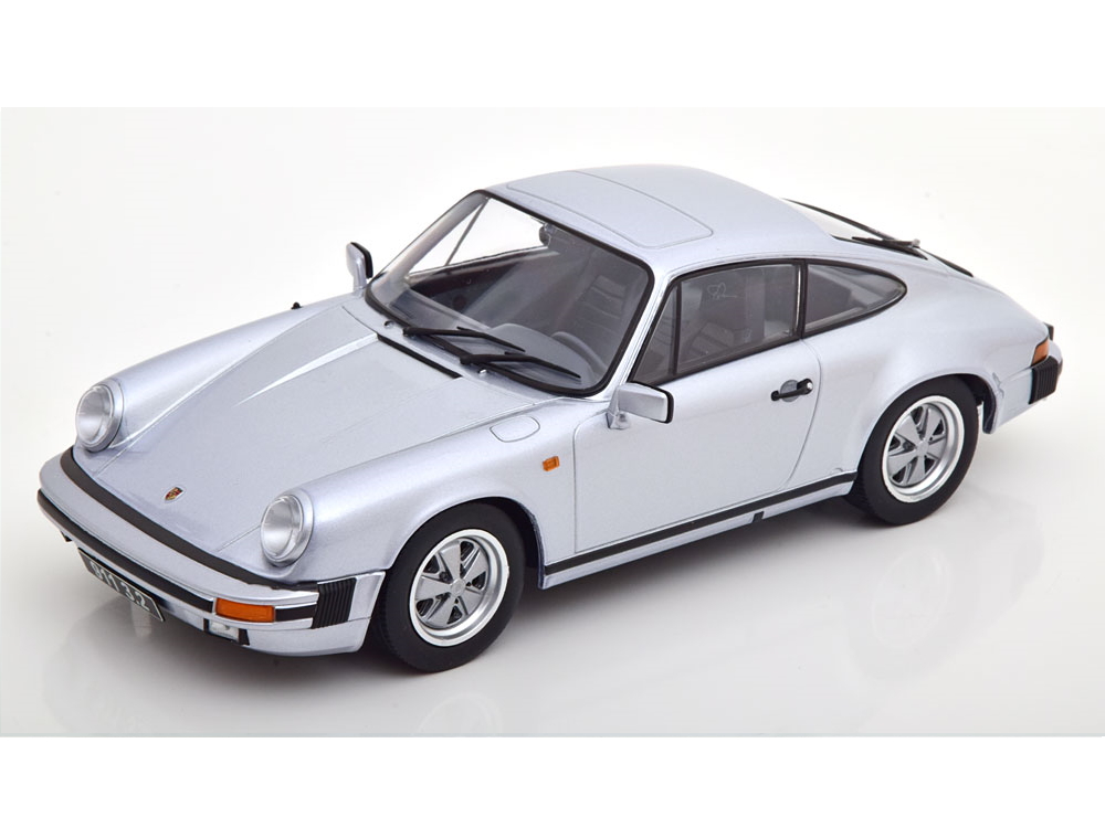 Hot Wheels - Porsche 911 Carrera 3.2 Coupe 250.000. 911er 1988 silbergrau - 