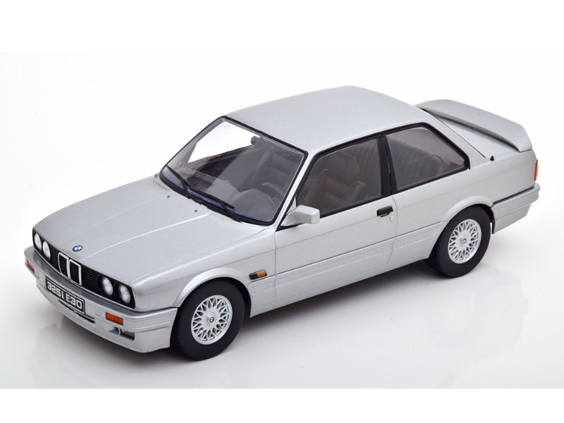 Hot Wheels - BMW 325i E30 M-Paket 2 1988 silber -