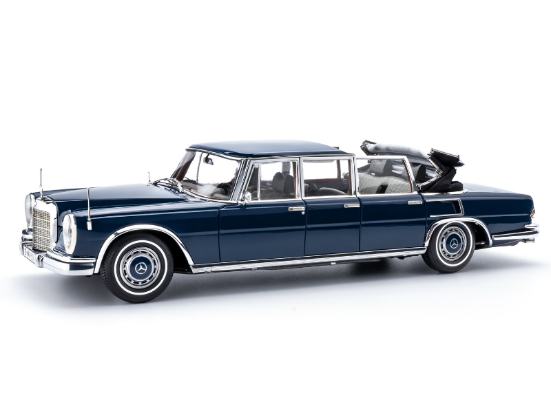 Hot Wheels - Mercedes-Benz 600 Pullman (W100) Landaulet with functional softtop -