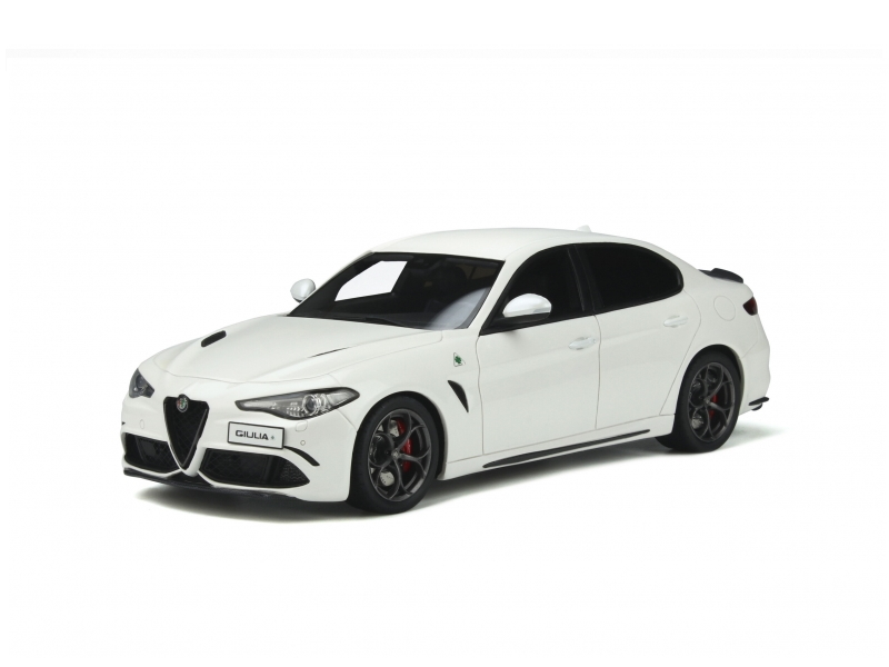 Hot Wheels - Alfa Romeo Giulia Quadrifoglio -