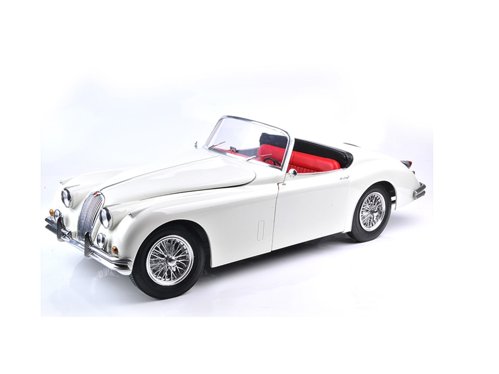 Hot Wheels - JAGUAR XK 150 CABRIO -