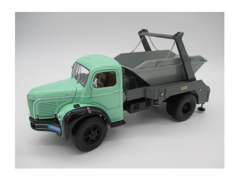 Hot Wheels - BERLIET GLR 8 R Multibenne Marrel - vert -
