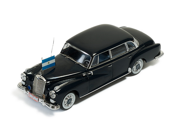 Hot Wheels - Mercedes 300D Limousine (President Somoza of Nicaragua) -