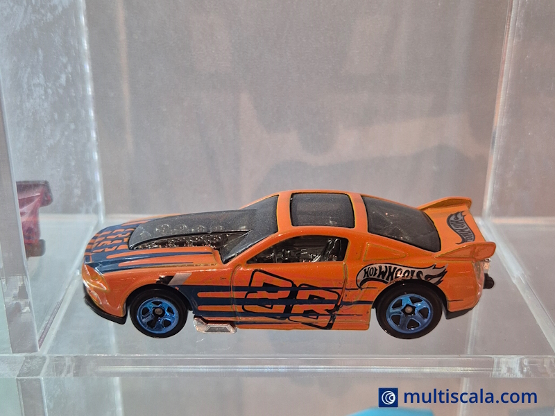 Hot Wheels - `13 Ford Mustang GT - BFD33