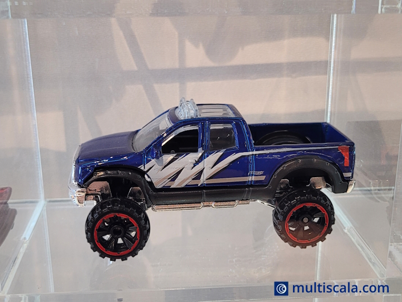 Hot Wheels - `10 Toyota Tundra - BFD57