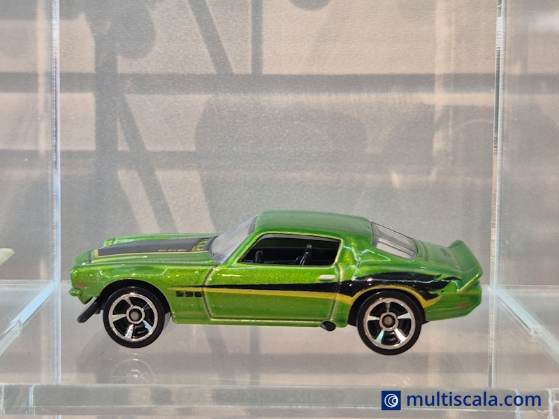 Hot Wheels - `70 Camaro - BFF08