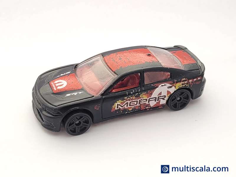 Hot Wheels - `15 Dodge Charger SRT - DVB61
