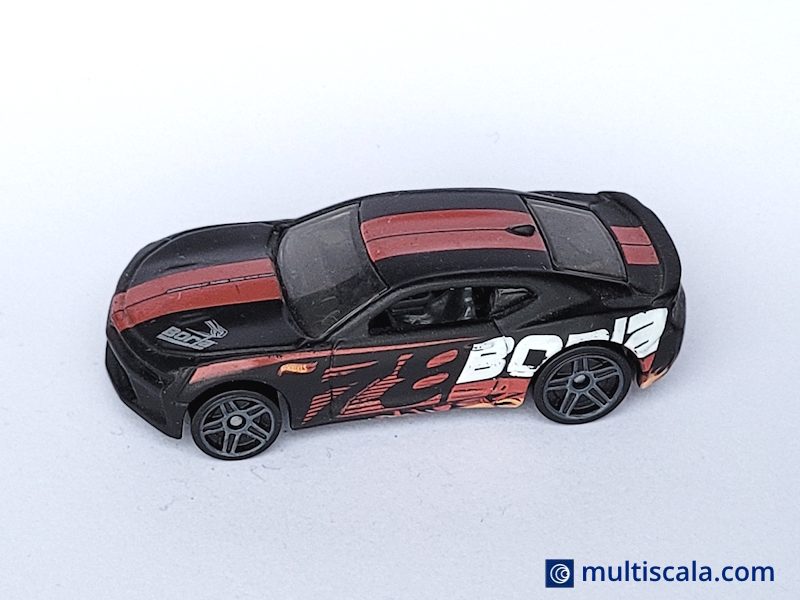 Hot Wheels - `16 Camaro SS -
