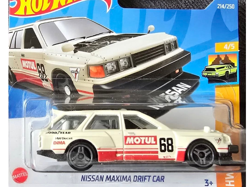Hot Wheels - Nissan Maxima Drift Car - HCT17
