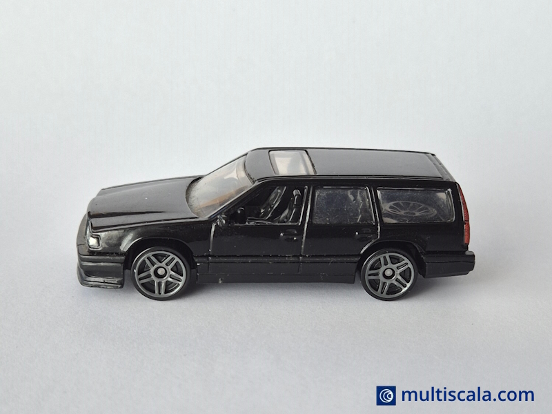 Hot Wheels - Volvo 850 Estate - HCX36