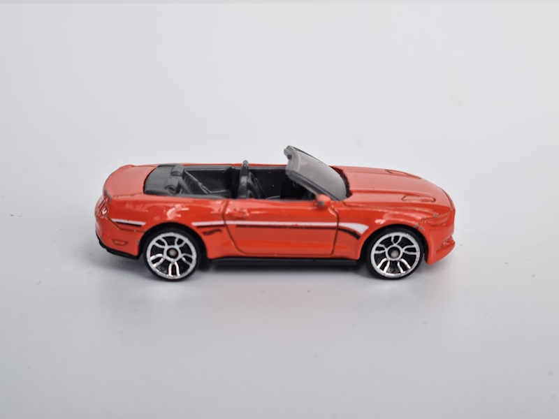 Hot Wheels - 2015 Ford Mustang GT Convertible - HFV92