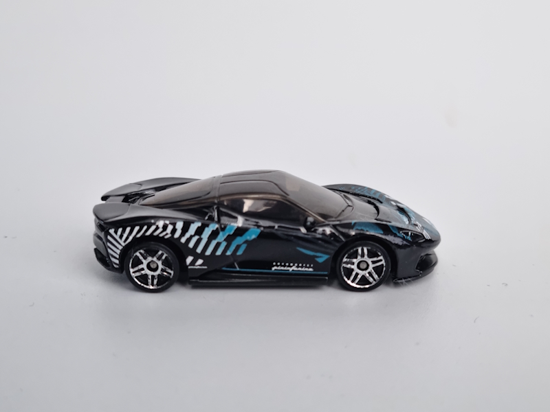 Hot Wheels - Automobili Pininfarina Battista - HKH57
