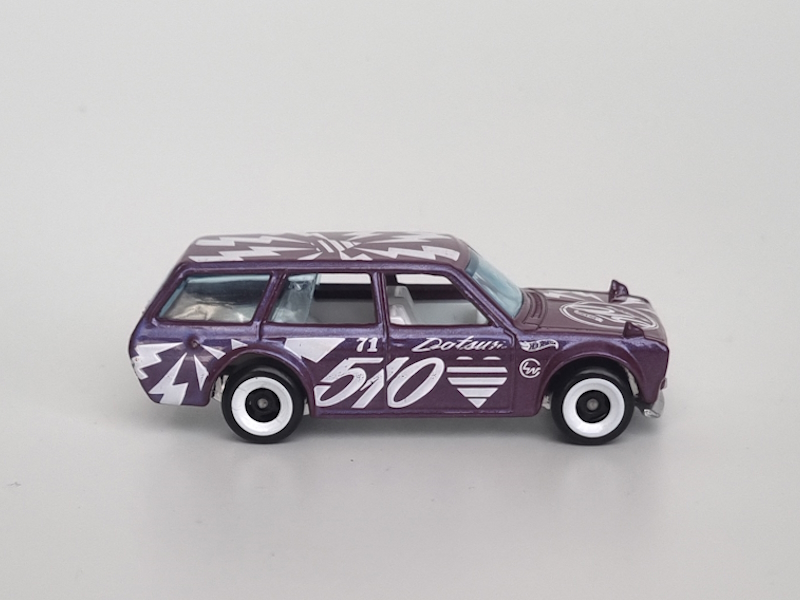 Hot Wheels - `71 Datsun Bluebird Wagon (510) - HKH72