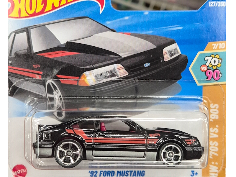 Hot Wheels - `92 Ford Mustang - HYY68