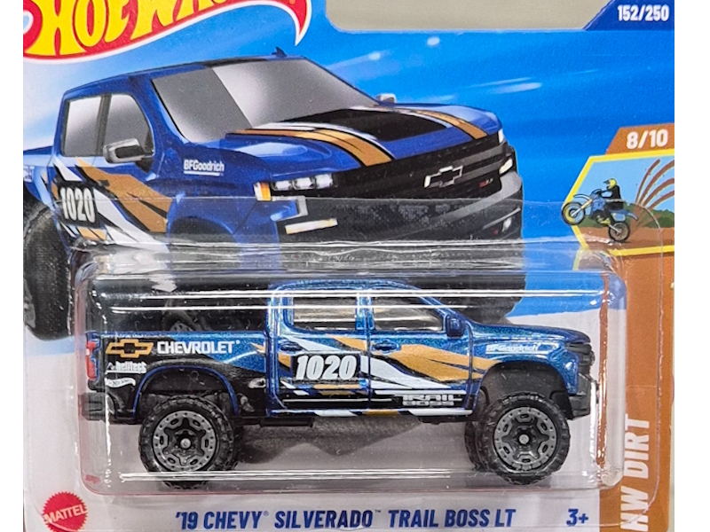 Hot Wheels - `19 Chevy Silverado Trail Boss LT - HYY97