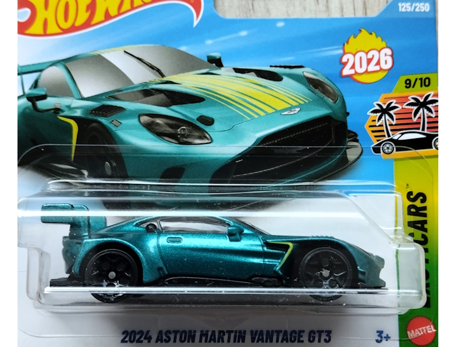 Hot Wheels - 2024 Aston Martin Vantage GT3 - JJH55