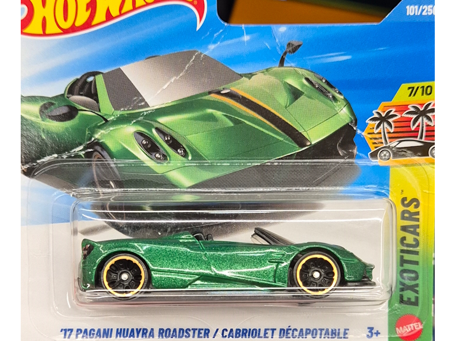 Hot Wheels - `17 Pagani Huayra Roadster - JJH99