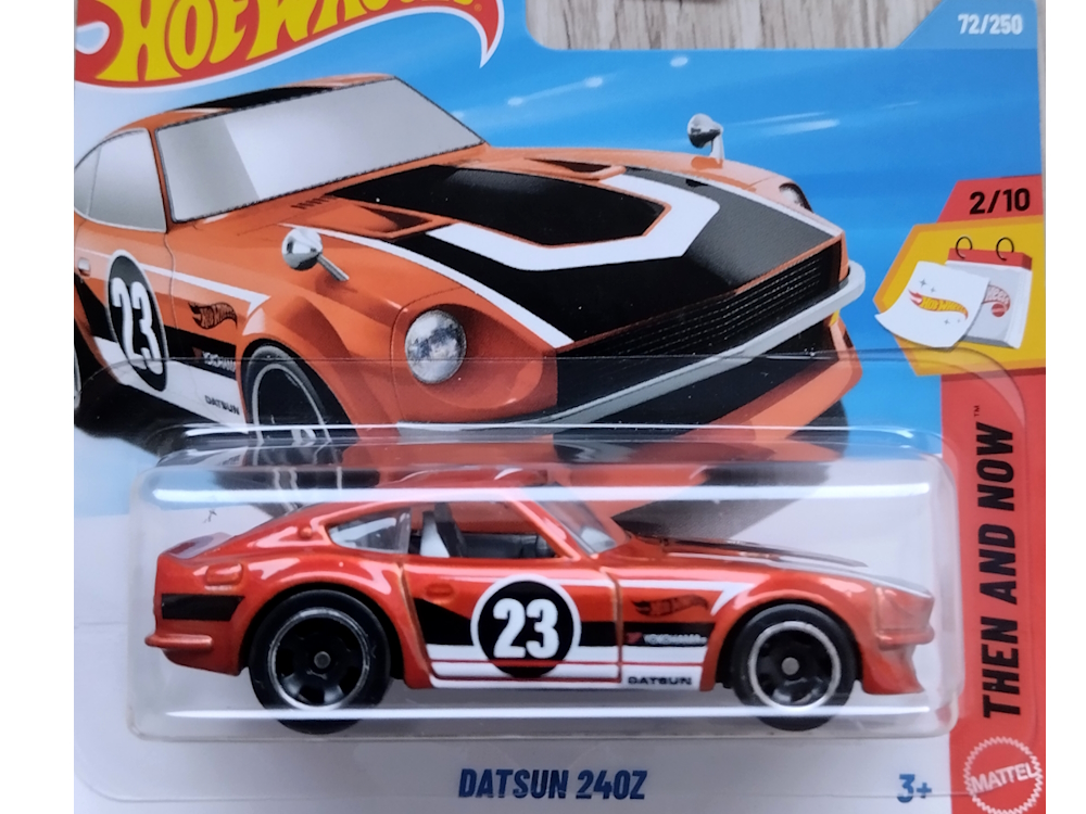 Hot Wheels - Datsun 240Z - JJJ38