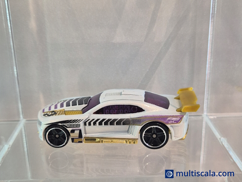 Hot Wheels - Custom `11 Camaro - V5530