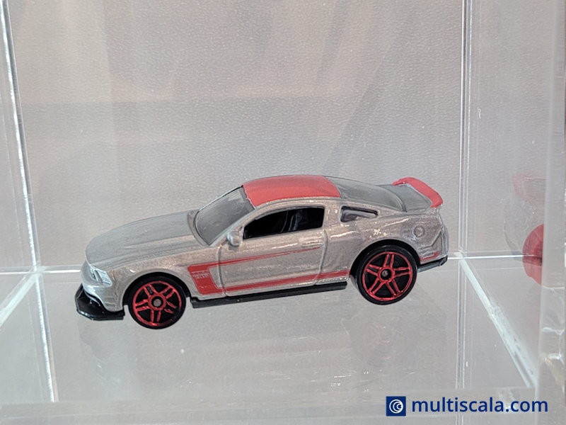 Hot Wheels - `12 Ford Mustang Boss 302 Laguna Seca - V5570