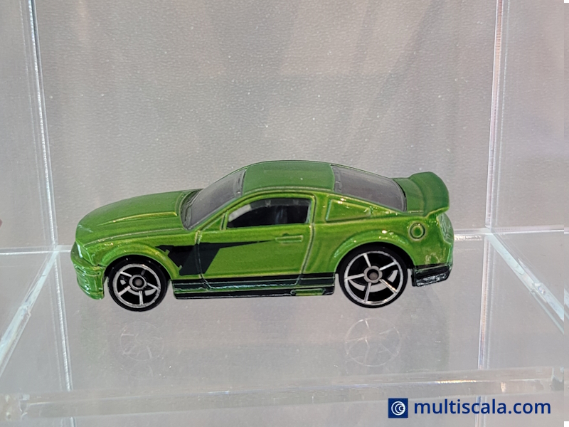 Hot Wheels - `92 Ford Mustang - X1803