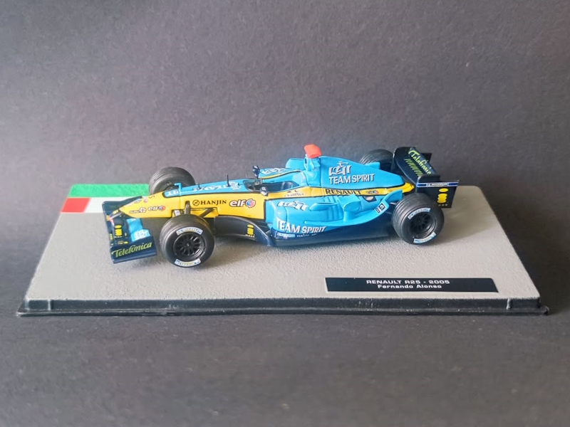 Hot Wheels - RENAULT R 25 – 2005 – FERNANDO ALONSO -