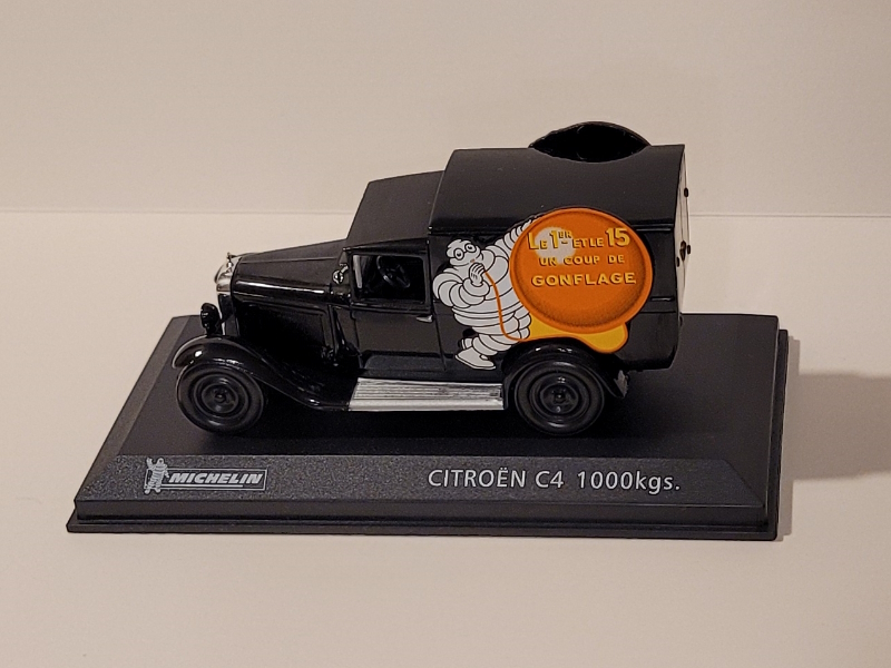 Hot Wheels - Citroën C4 1000 kg -