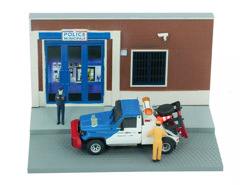 Hot Wheels - Toyota Land Cruiser - Dioama Le policier -